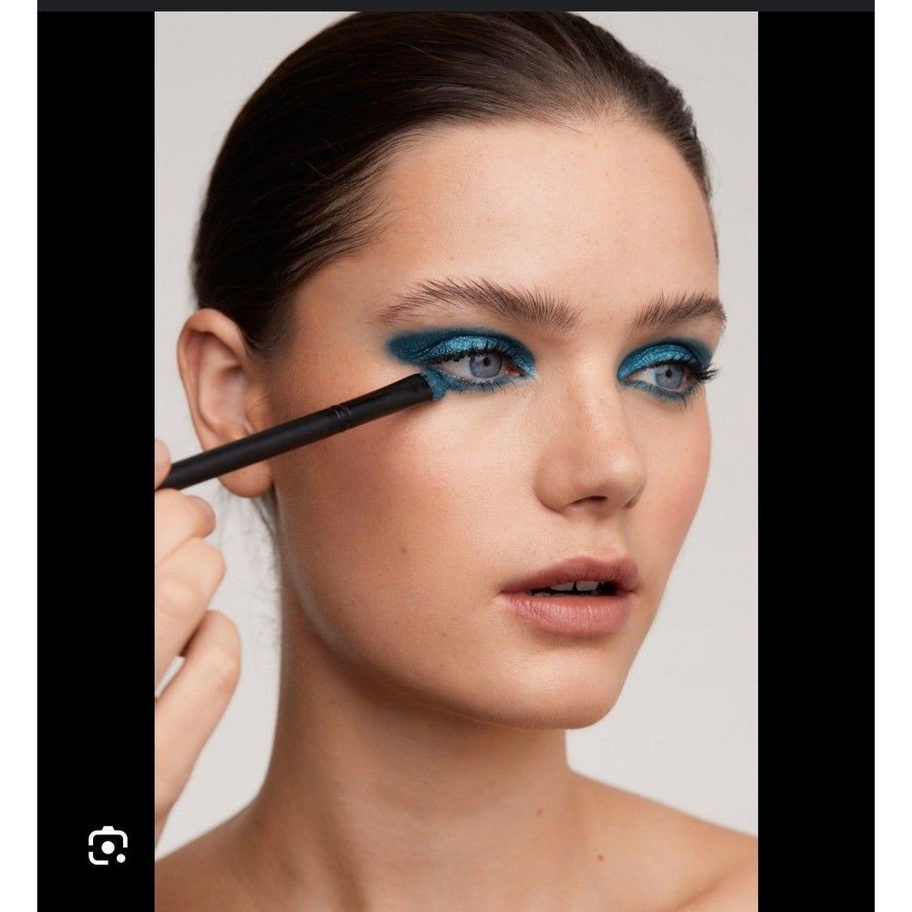 Final price - Nasty gal blue/turquoise glitter paste and cream eyeshadow